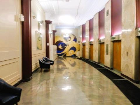 Apartment Free Parking! Downtown Lucas Oil- Conv Center Skywalk #4 *